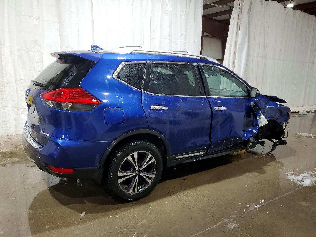 2017 Nissan Rogue S - zdjęcie 3