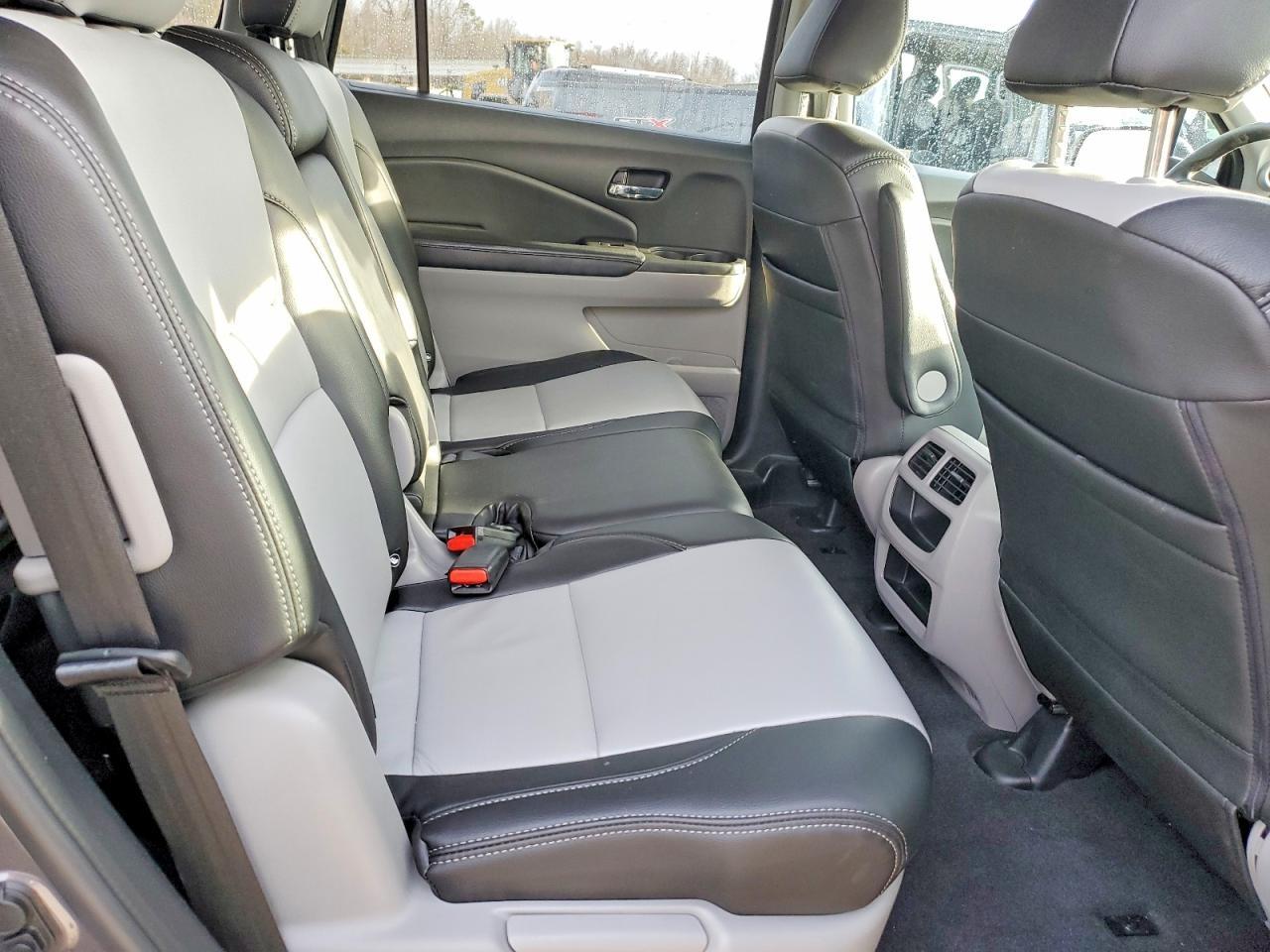 2018 Honda Pilot Lx - zdjęcie 11