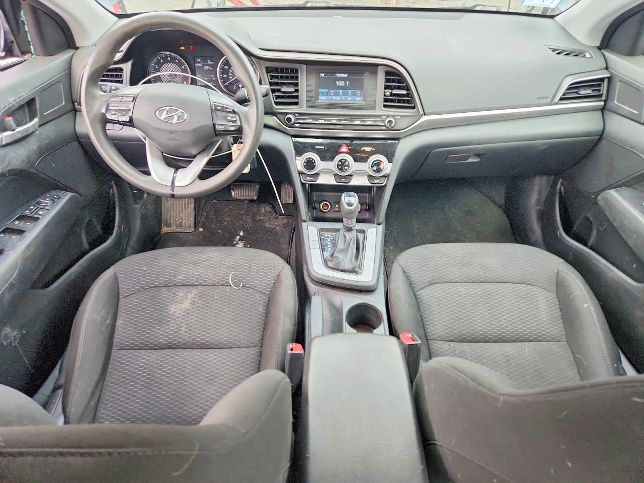 2019 Hyundai Elantra Se - zdjęcie 8