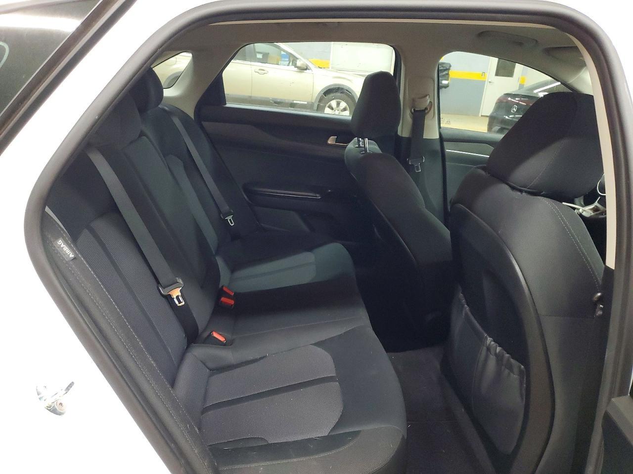 2021 Kia K5 Lxs - zdjęcie 10