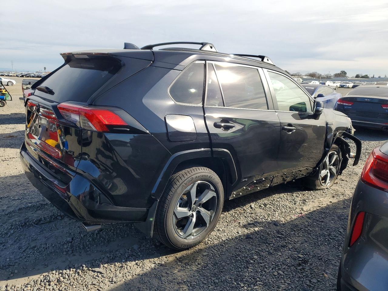 2022 Toyota Rav4 Prime Se - zdjęcie 3