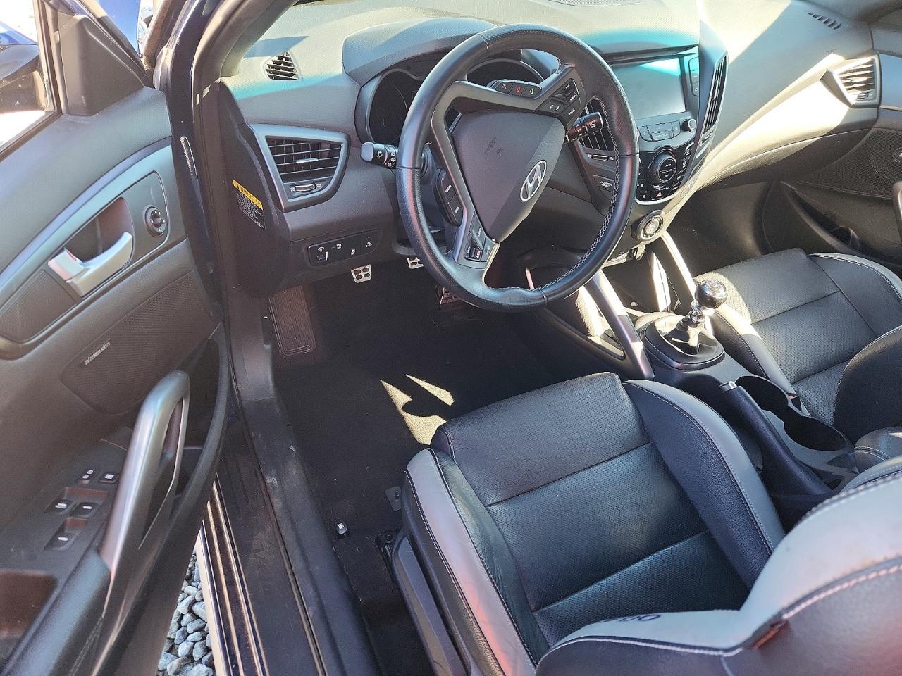2016 Hyundai Veloster Turbo - zdjęcie 8