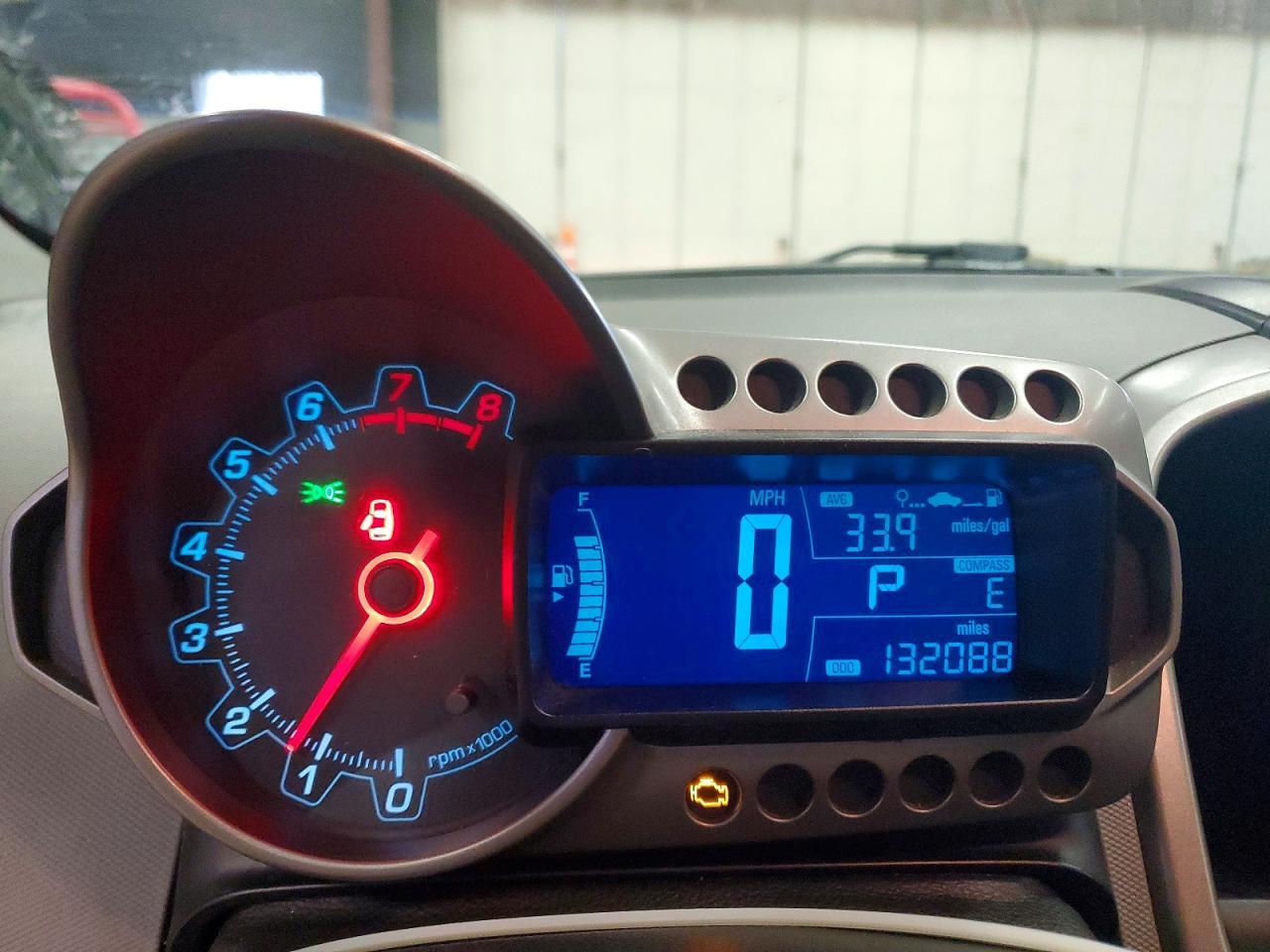 2016 Chevrolet Sonic Lt - zdjęcie 9