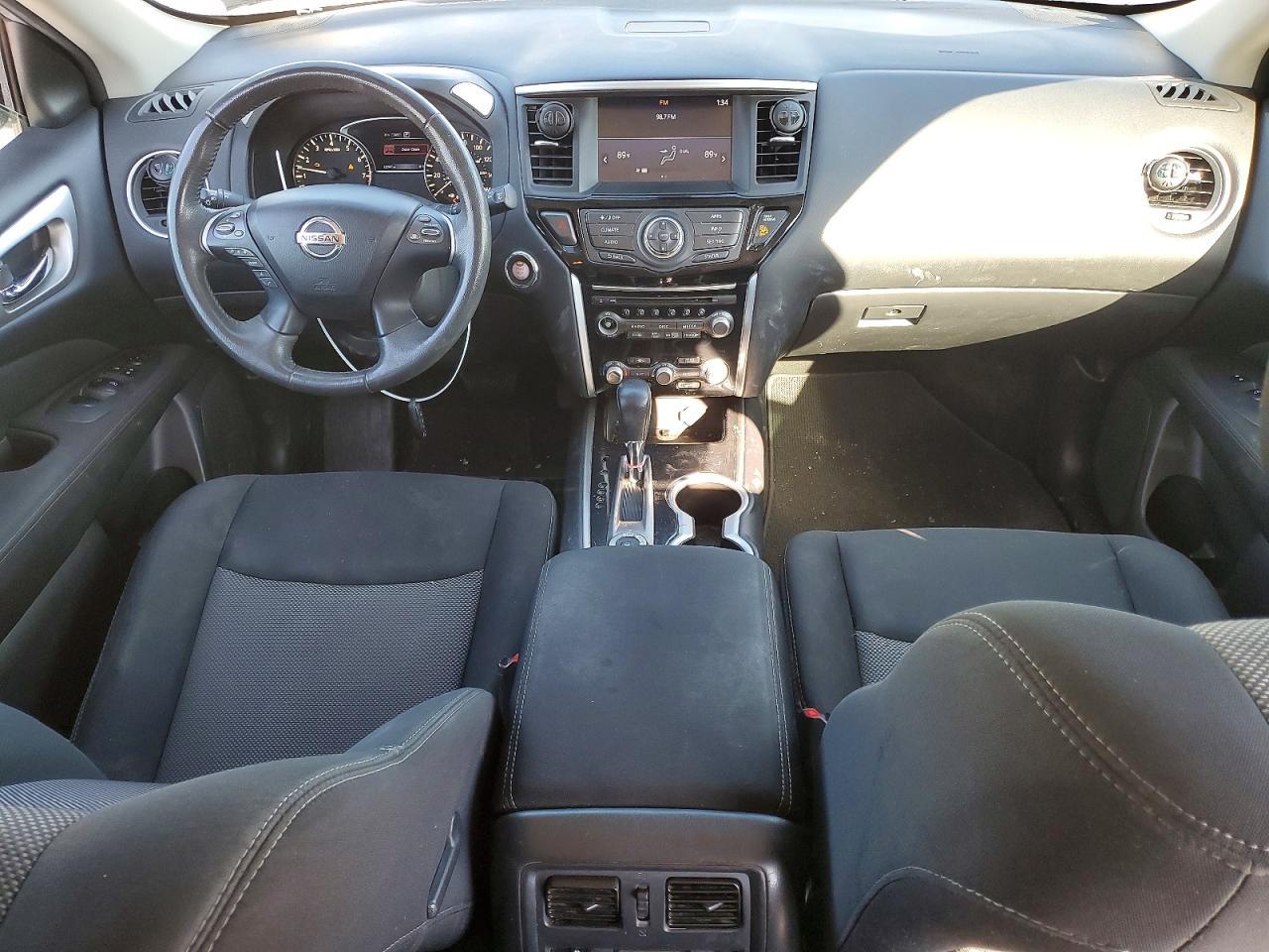2017 Nissan Pathfinder S - zdjęcie 8