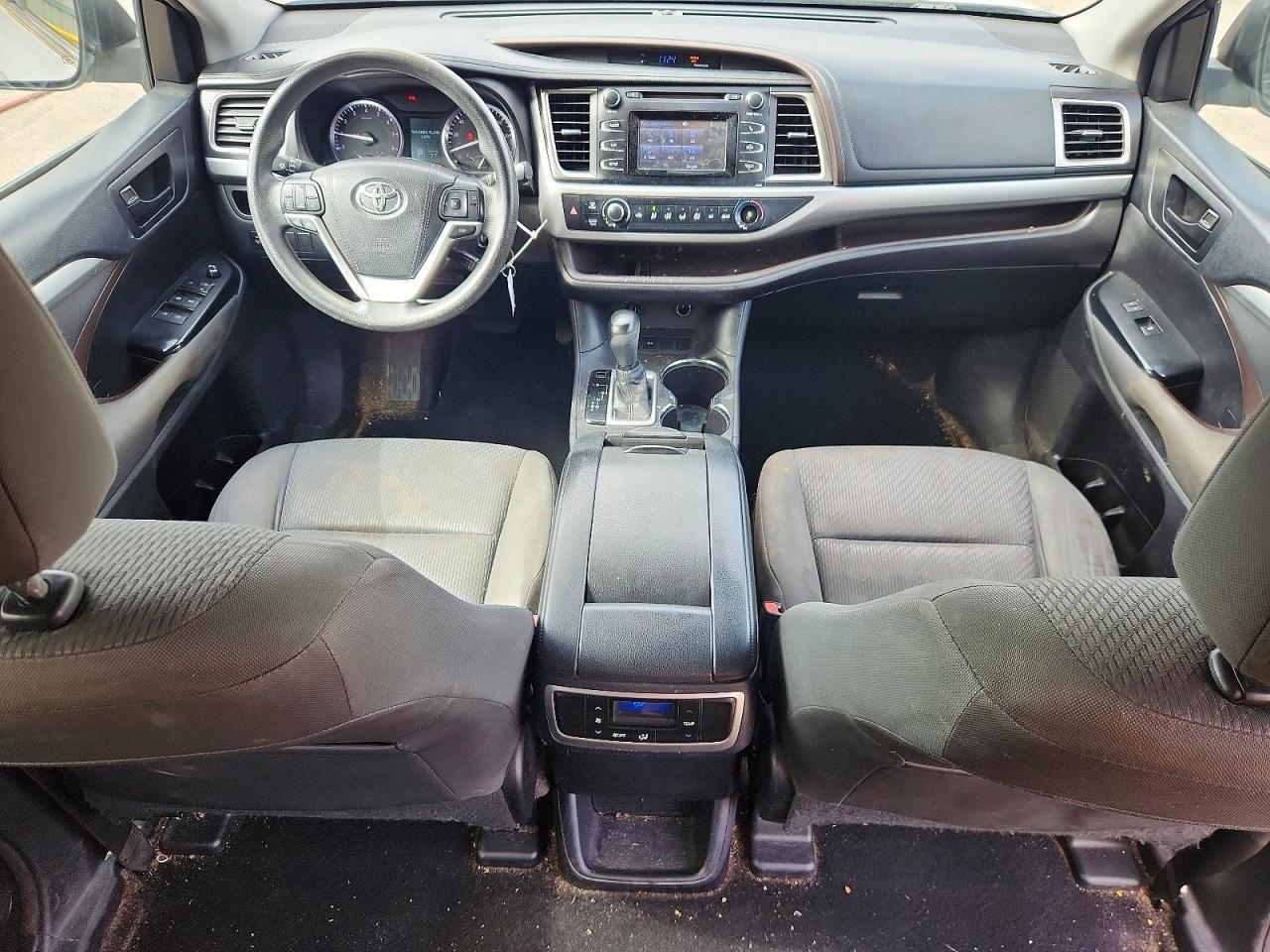 2015 Toyota Highlander Le - zdjęcie 8