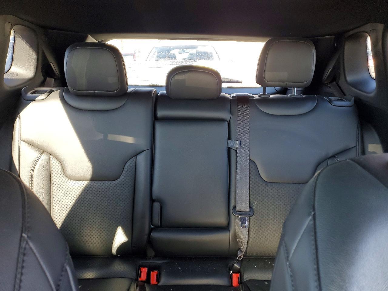 2023 Jeep Compass Latitude Lux - zdjęcie 10