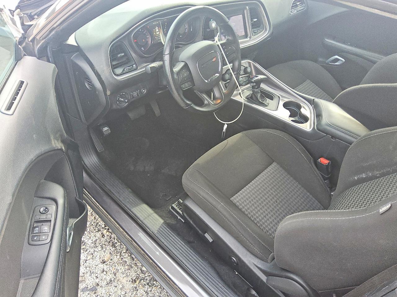 2021 Dodge Challenger Gt - zdjęcie 8