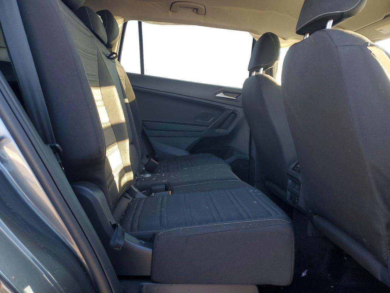 2024 Volkswagen Tiguan S - zdjęcie 11