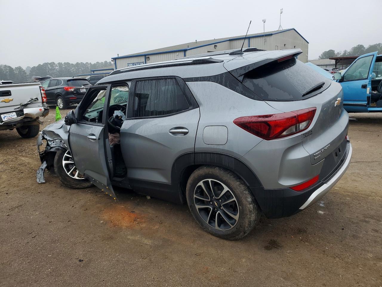 2025 Chevrolet Trailblazer Lt - zdjęcie 2