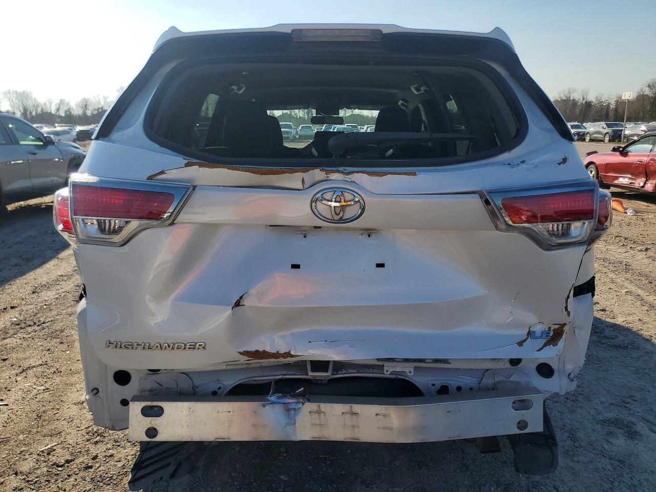 2015 Toyota Highlander Le - zdjęcie 6