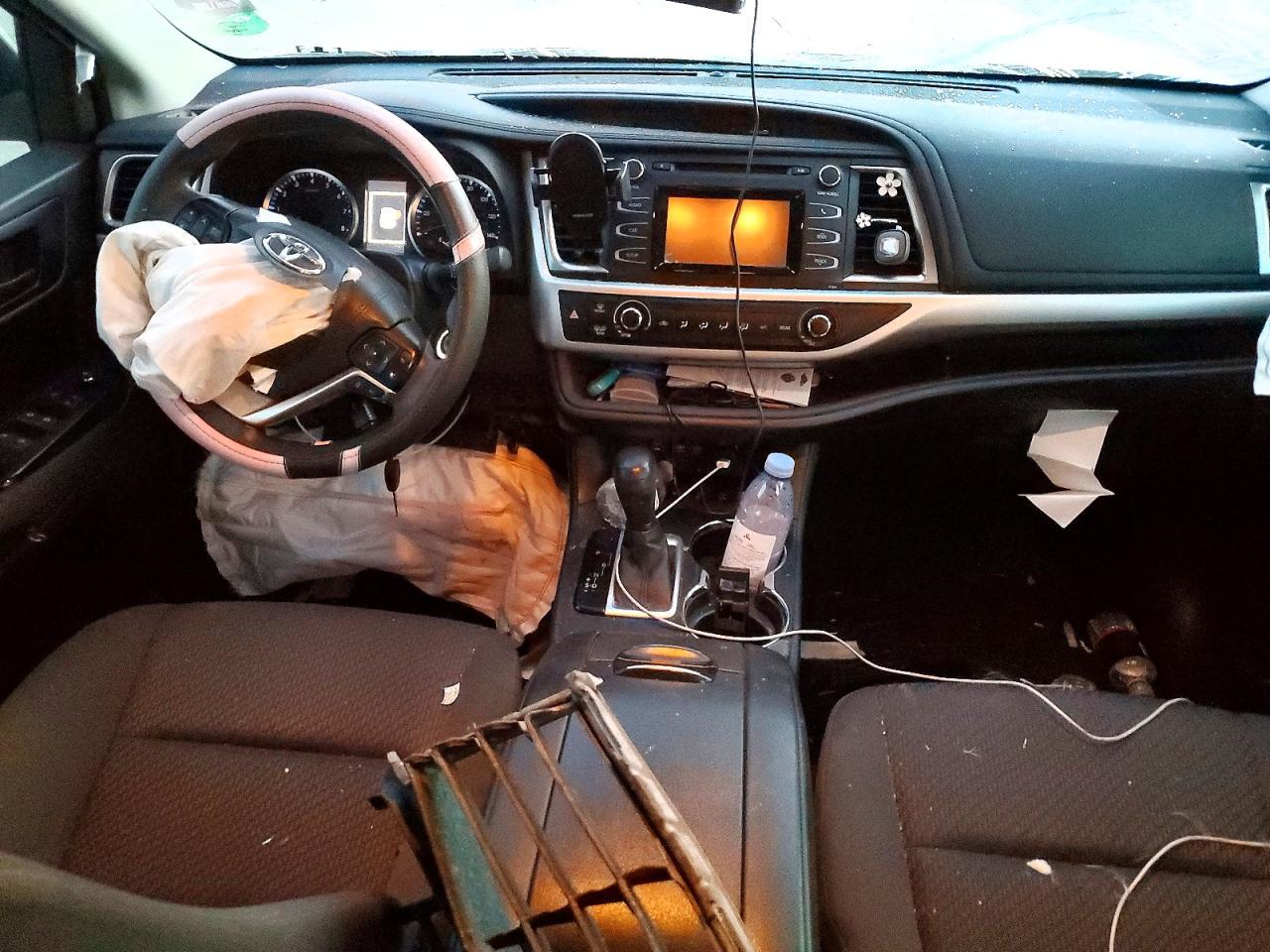 2019 Toyota Highlander Le - zdjęcie 8