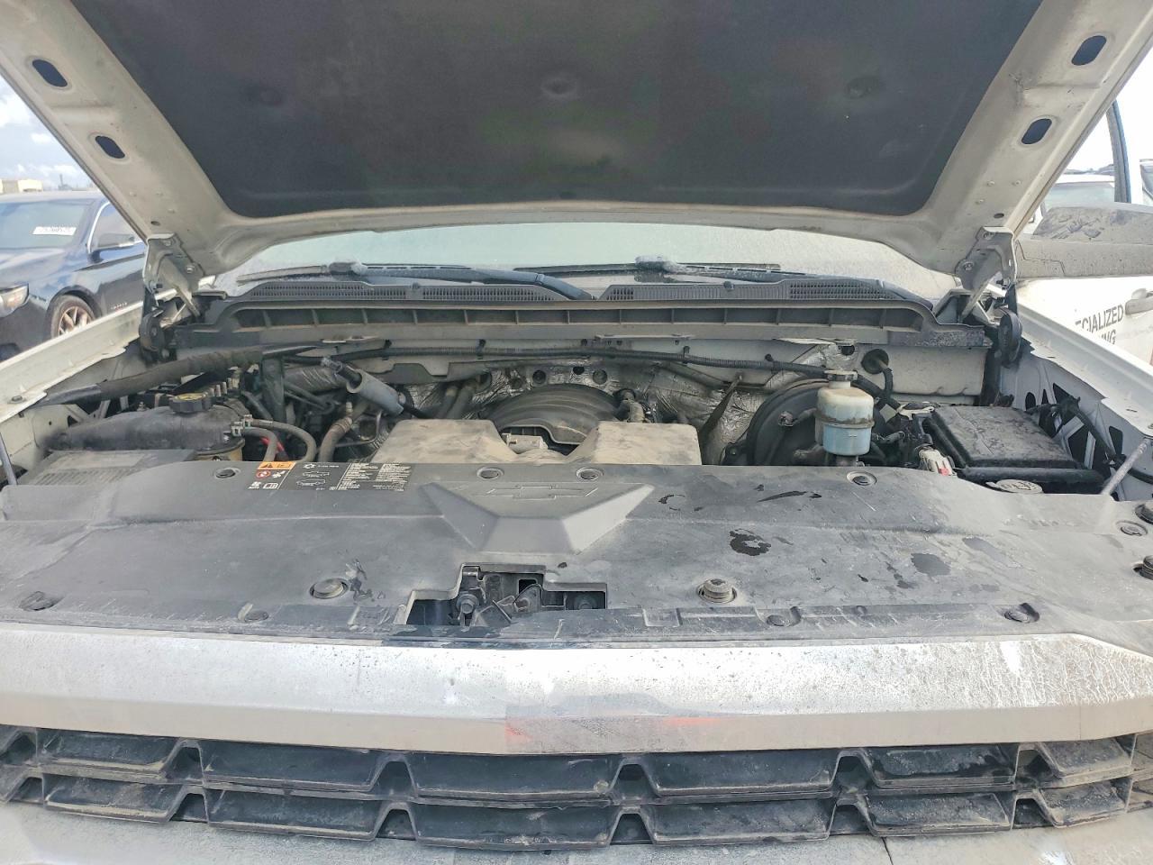 2016 Chevrolet Silverado C1500 - zdjęcie 11