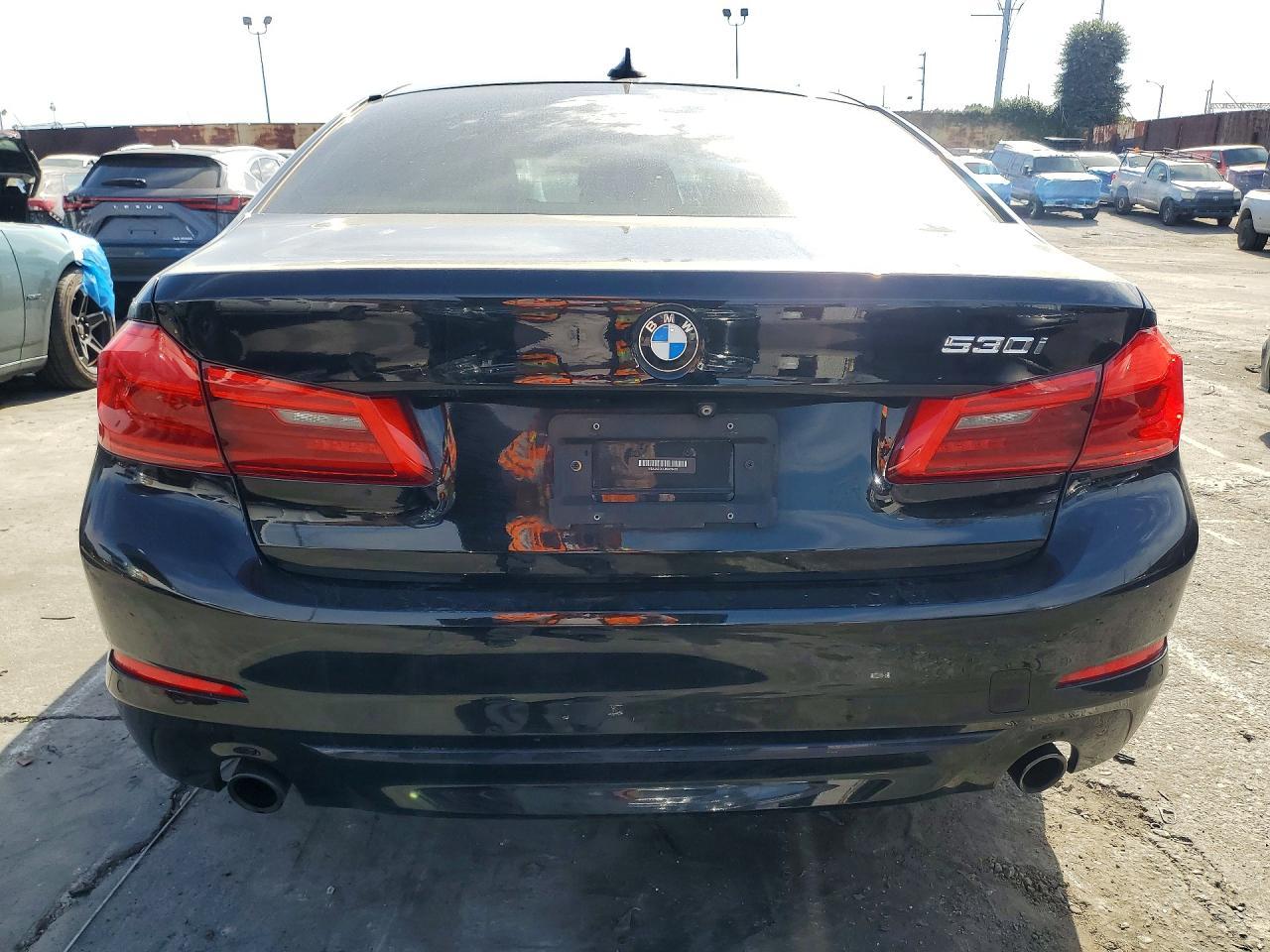 2018 BMW 530 I - zdjęcie 6