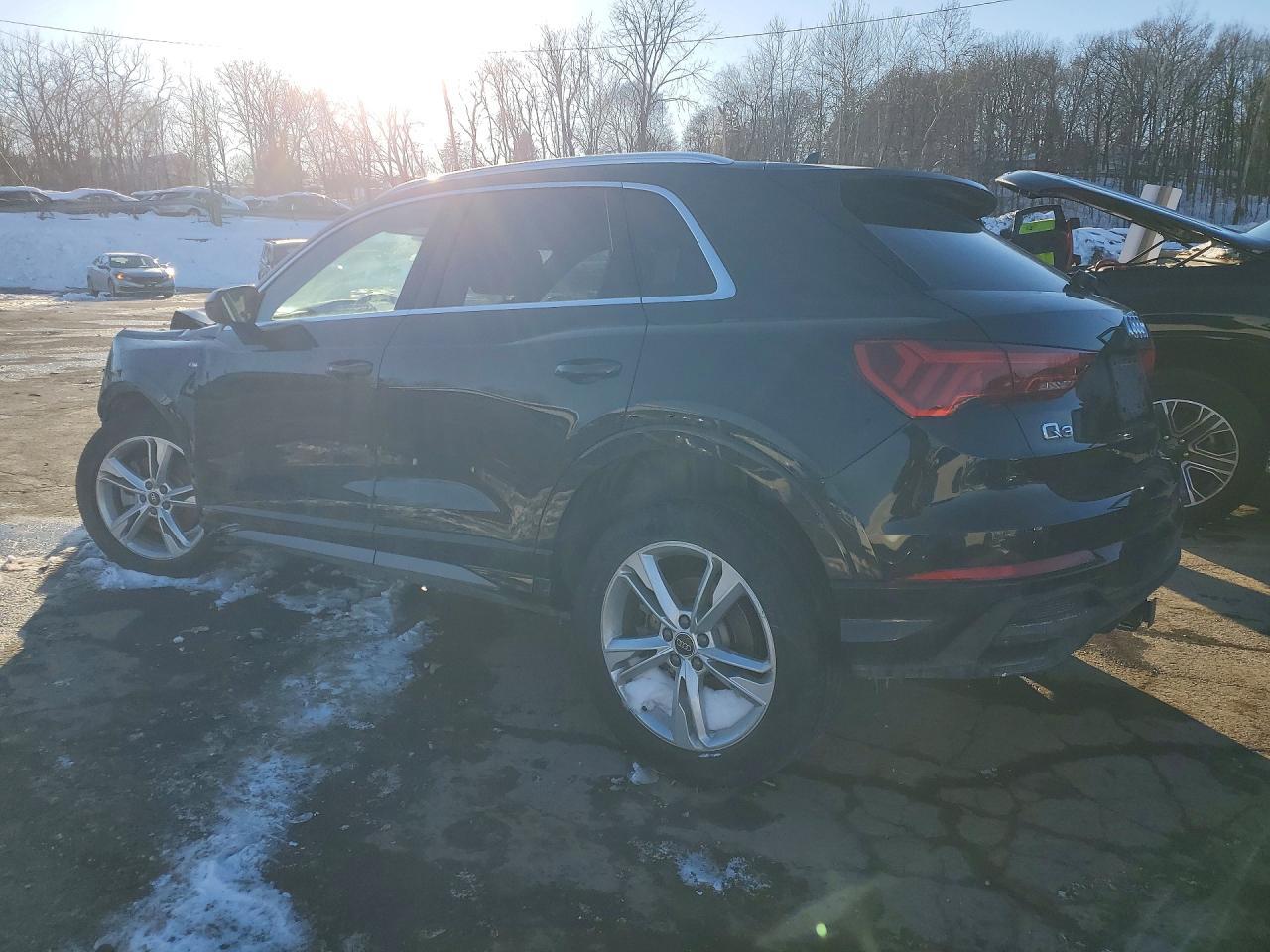 2024 Audi Q3 Premium Plus S Line 45 - zdjęcie 2