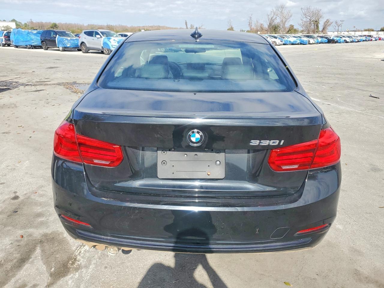 2018 BMW 330 I - zdjęcie 6