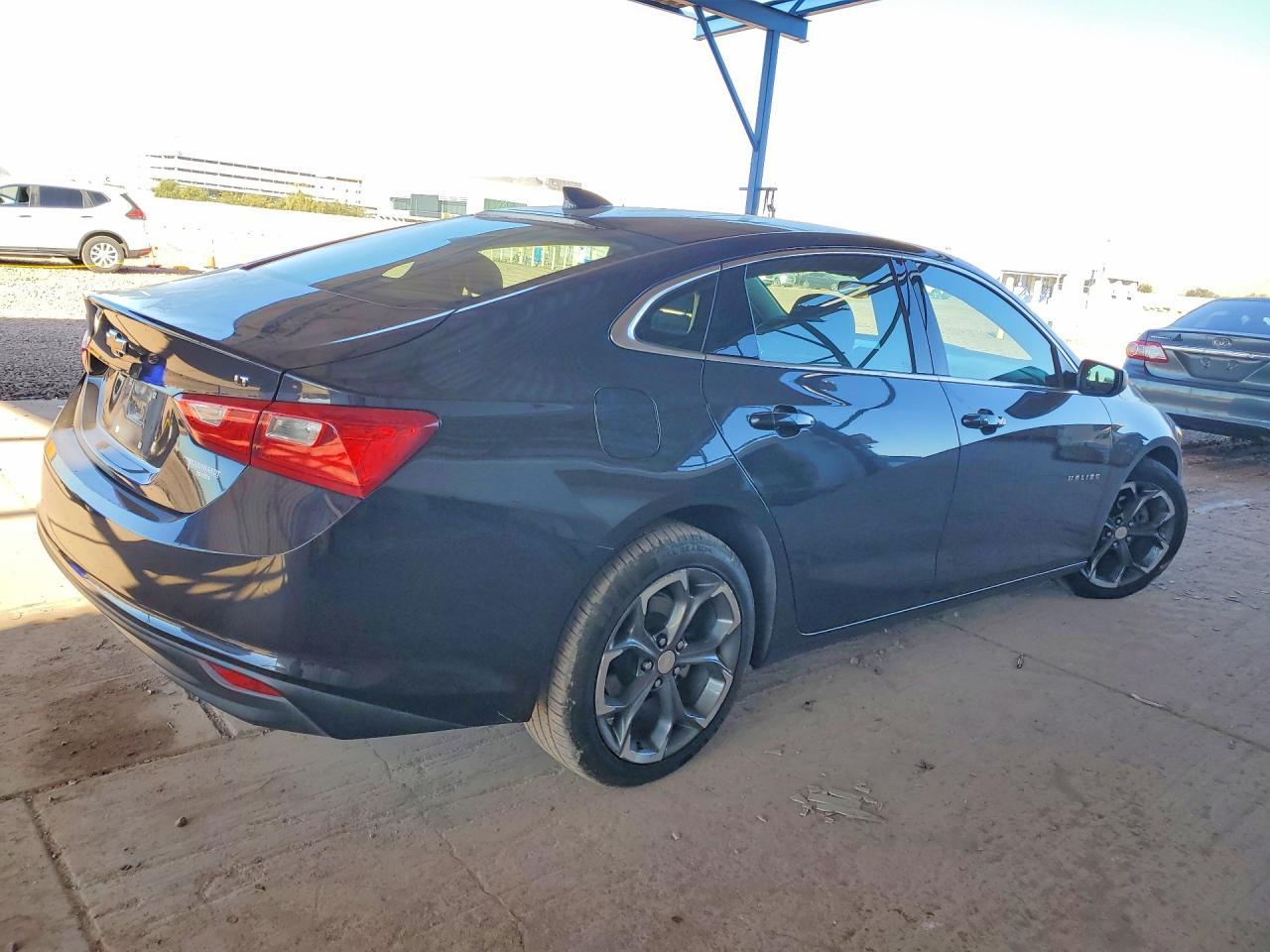 2023 Chevrolet Malibu Lt - zdjęcie 3