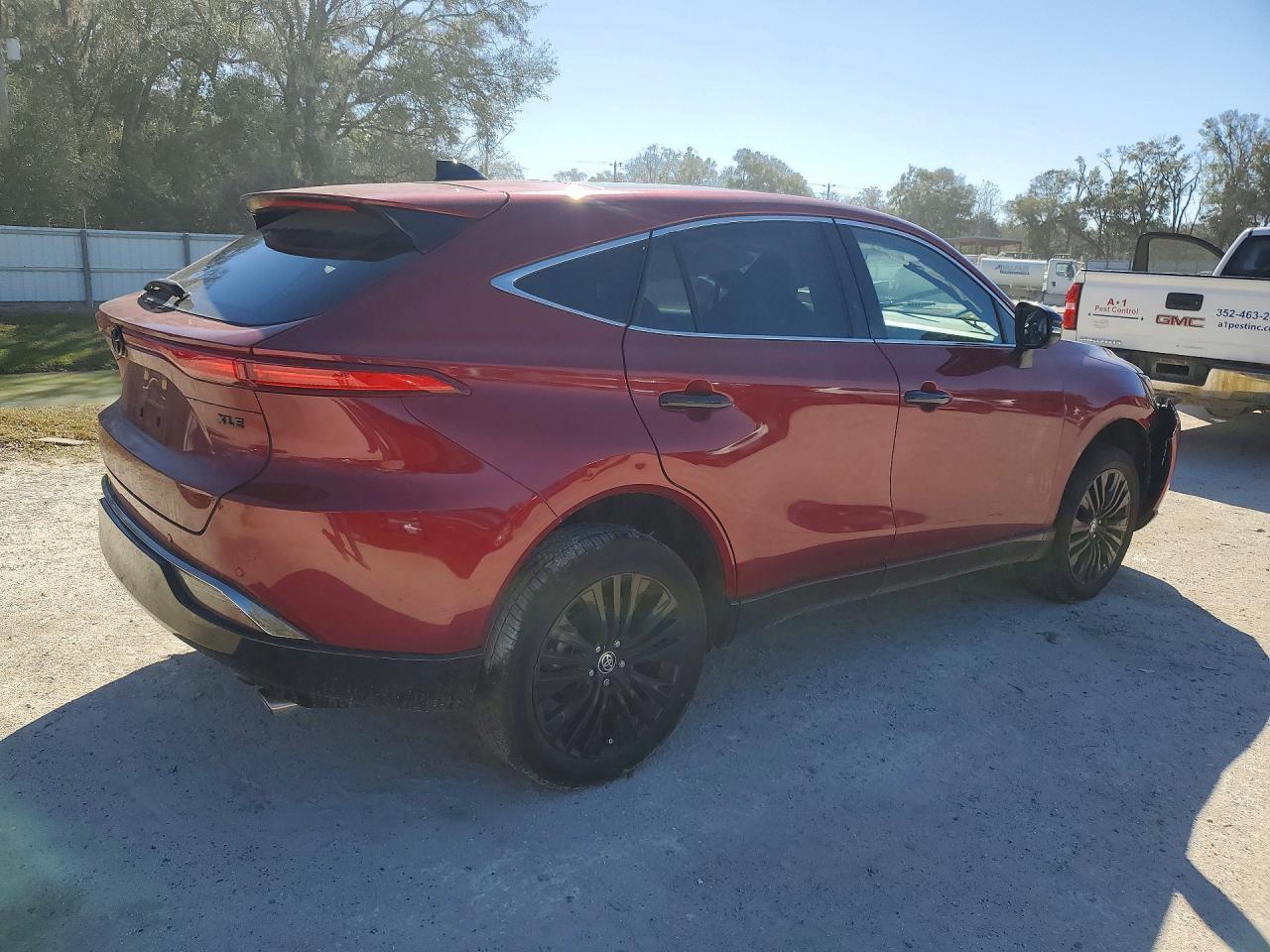 2024 Toyota Venza Nightshade Edition - zdjęcie 3