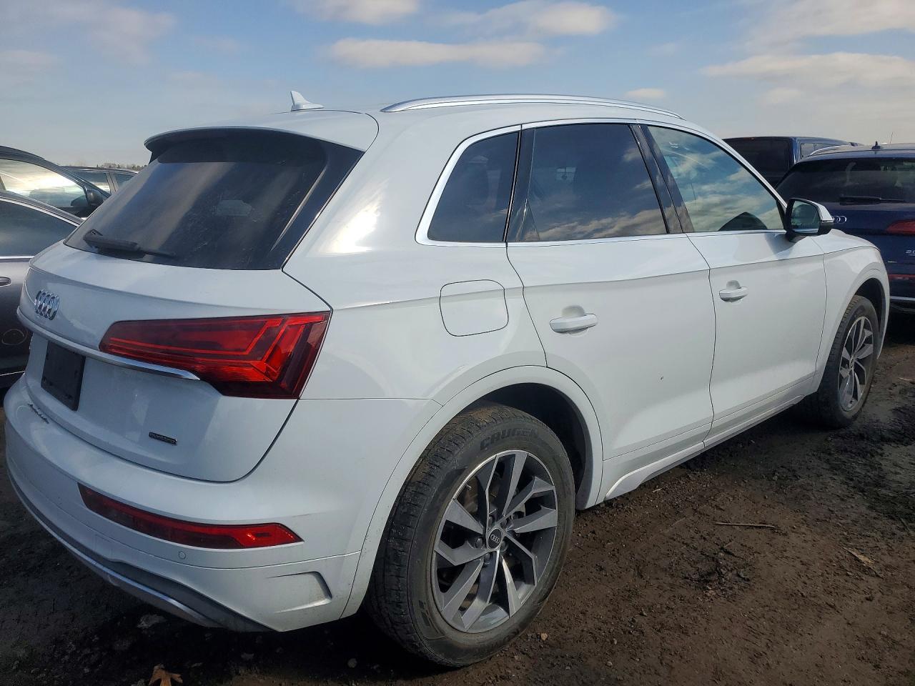 2021 Audi Q5 Premium Plus - zdjęcie 3
