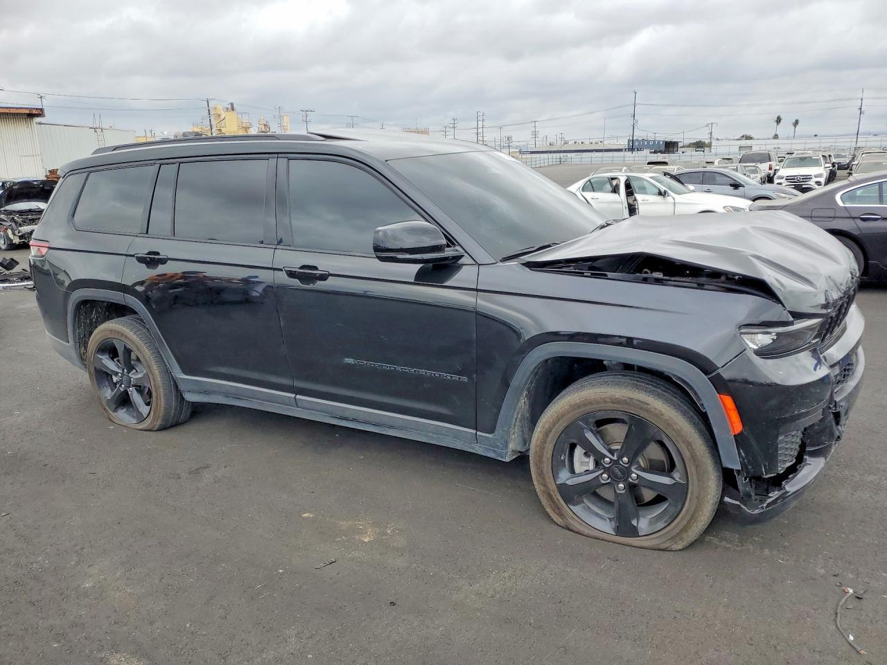 2025 Jeep Grand Cherokee L Laredo - zdjęcie 4