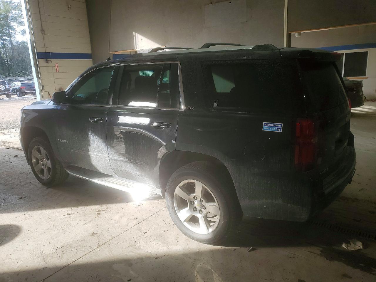 2015 Chevrolet Tahoe K1500 Ltz - zdjęcie 2