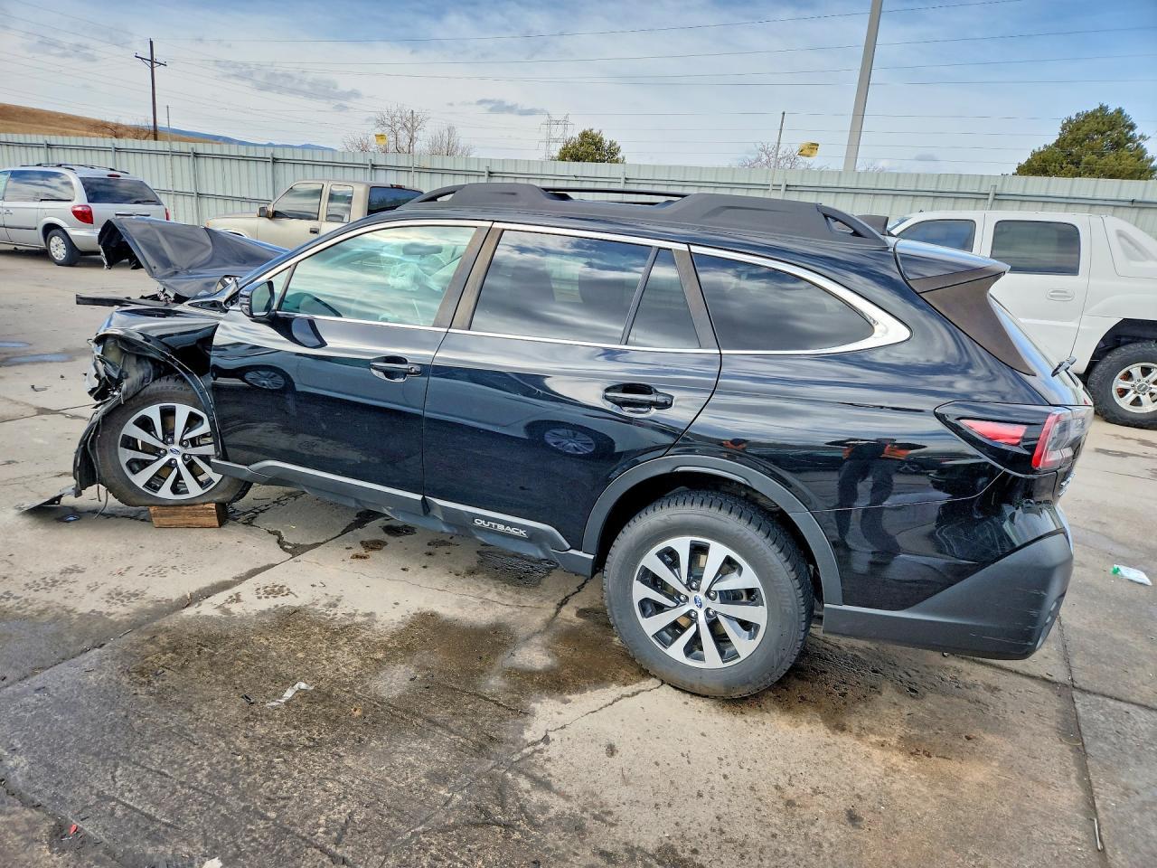 2022 Subaru Outback Premium - zdjęcie 2