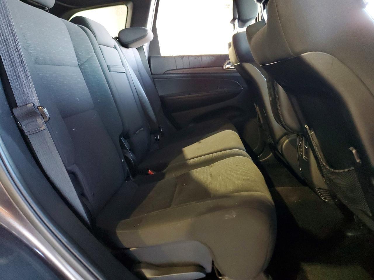 2014 Jeep Grand Cherokee Laredo - zdjęcie 11