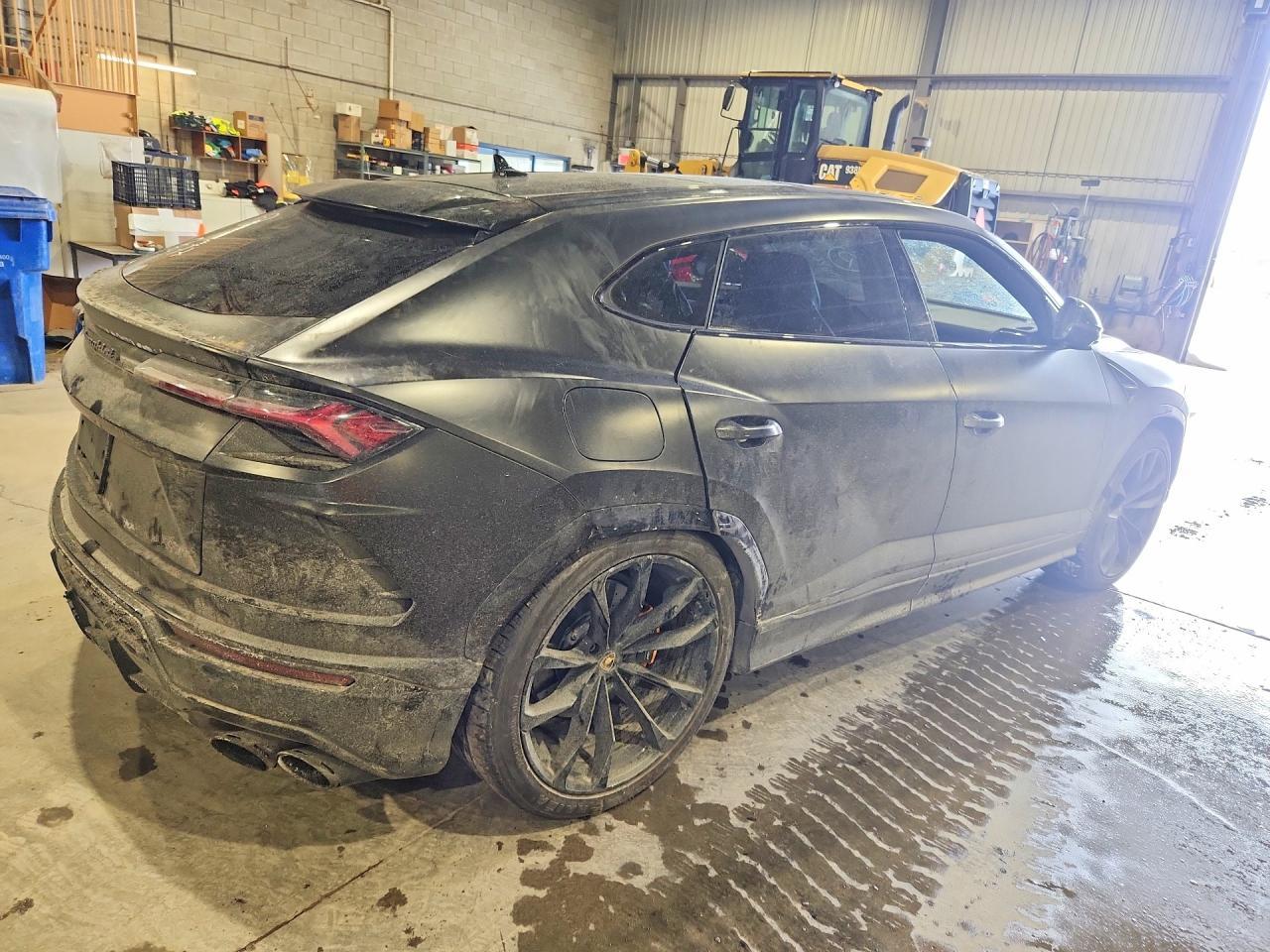 2019 Lamborghini Urus - zdjęcie 3