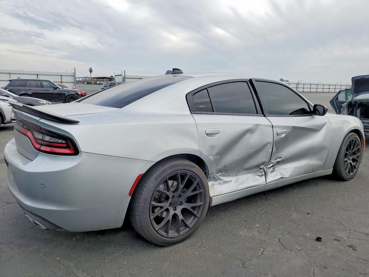 2019 Dodge Charger Sxt - zdjęcie 3