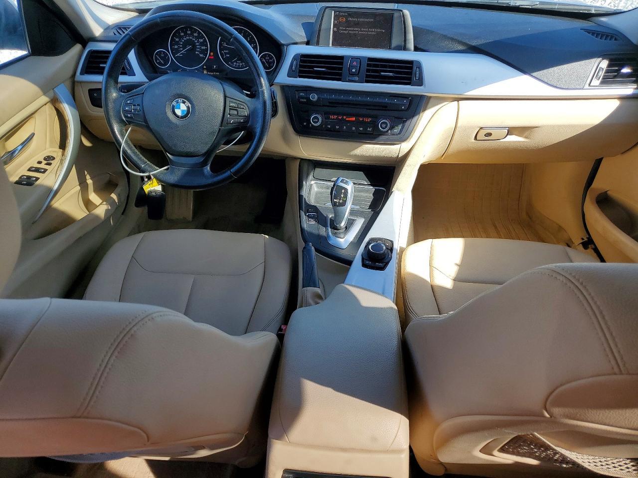 2013 BMW 320 I - zdjęcie 8