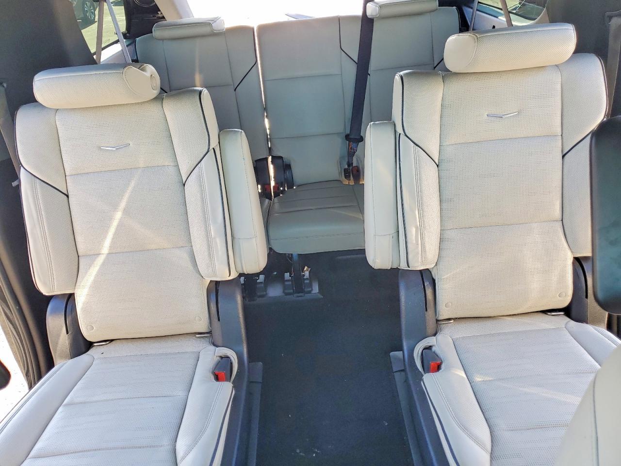 2021 Cadillac Escalade Esv Sport - zdjęcie 10