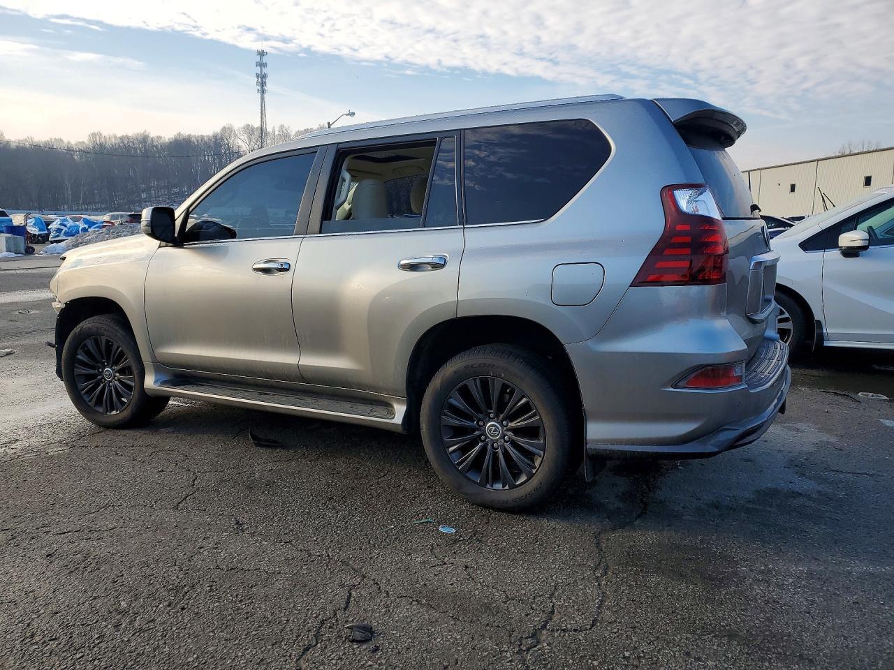 2021 Lexus Gx 460 Base - zdjęcie 2