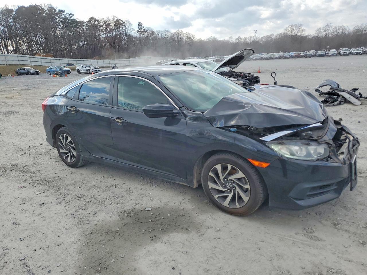 2017 Honda Civic Lx - zdjęcie 4