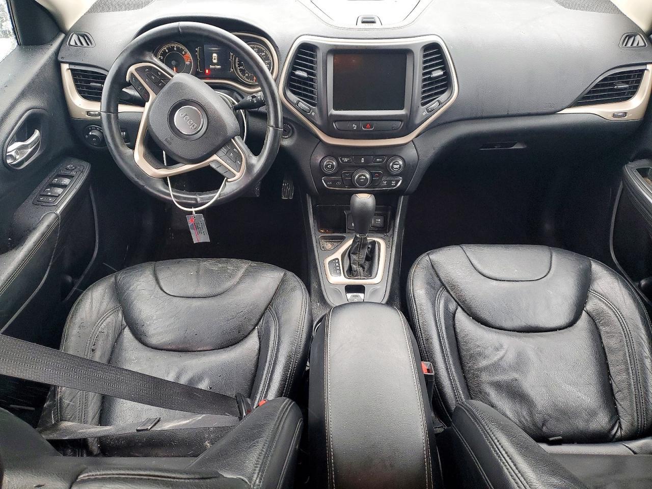 2016 Jeep Cherokee Latitude - zdjęcie 8