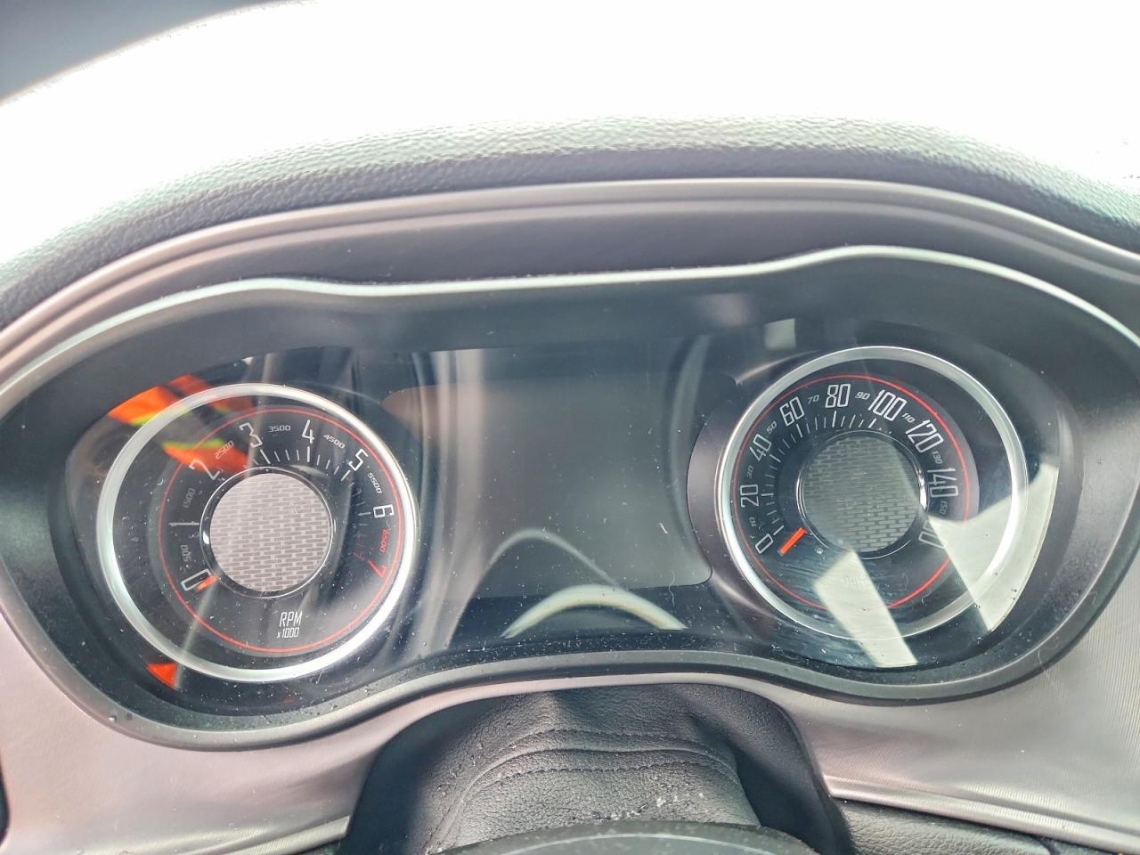 2023 Dodge Challenger Sxt - zdjęcie 9