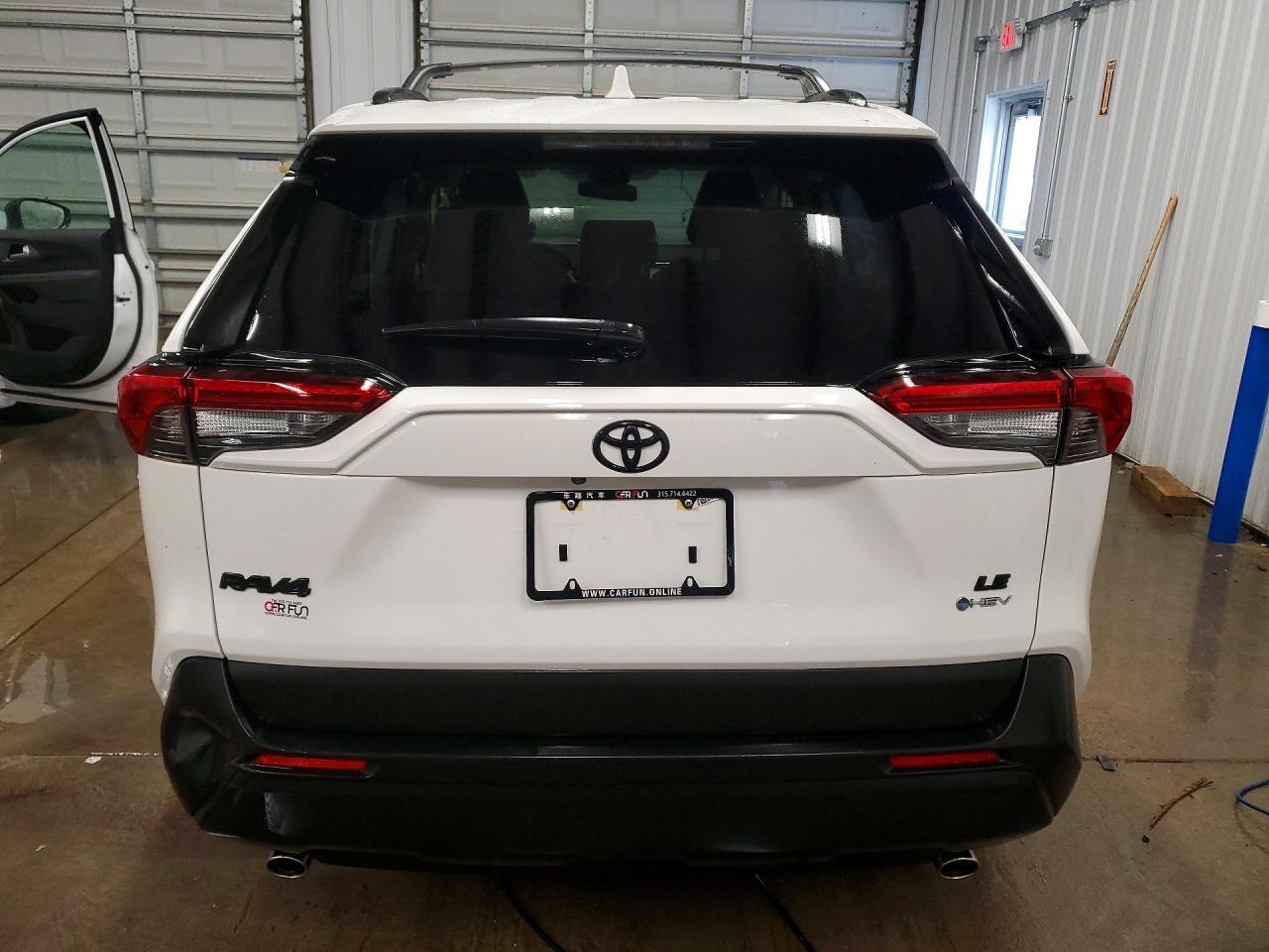 2025 Toyota Rav4 Le - zdjęcie 6
