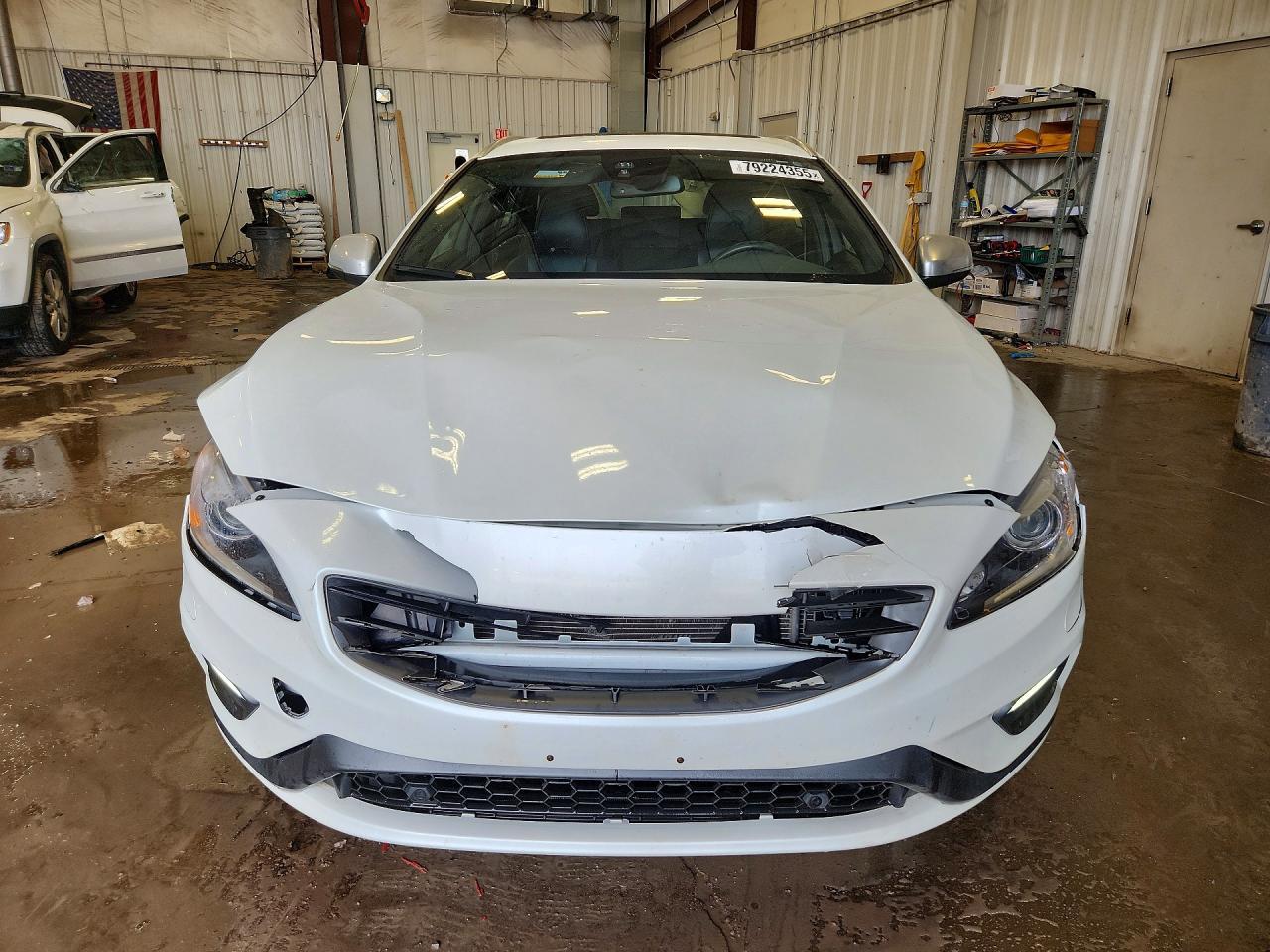 2015 Volvo V60 R Design - zdjęcie 5