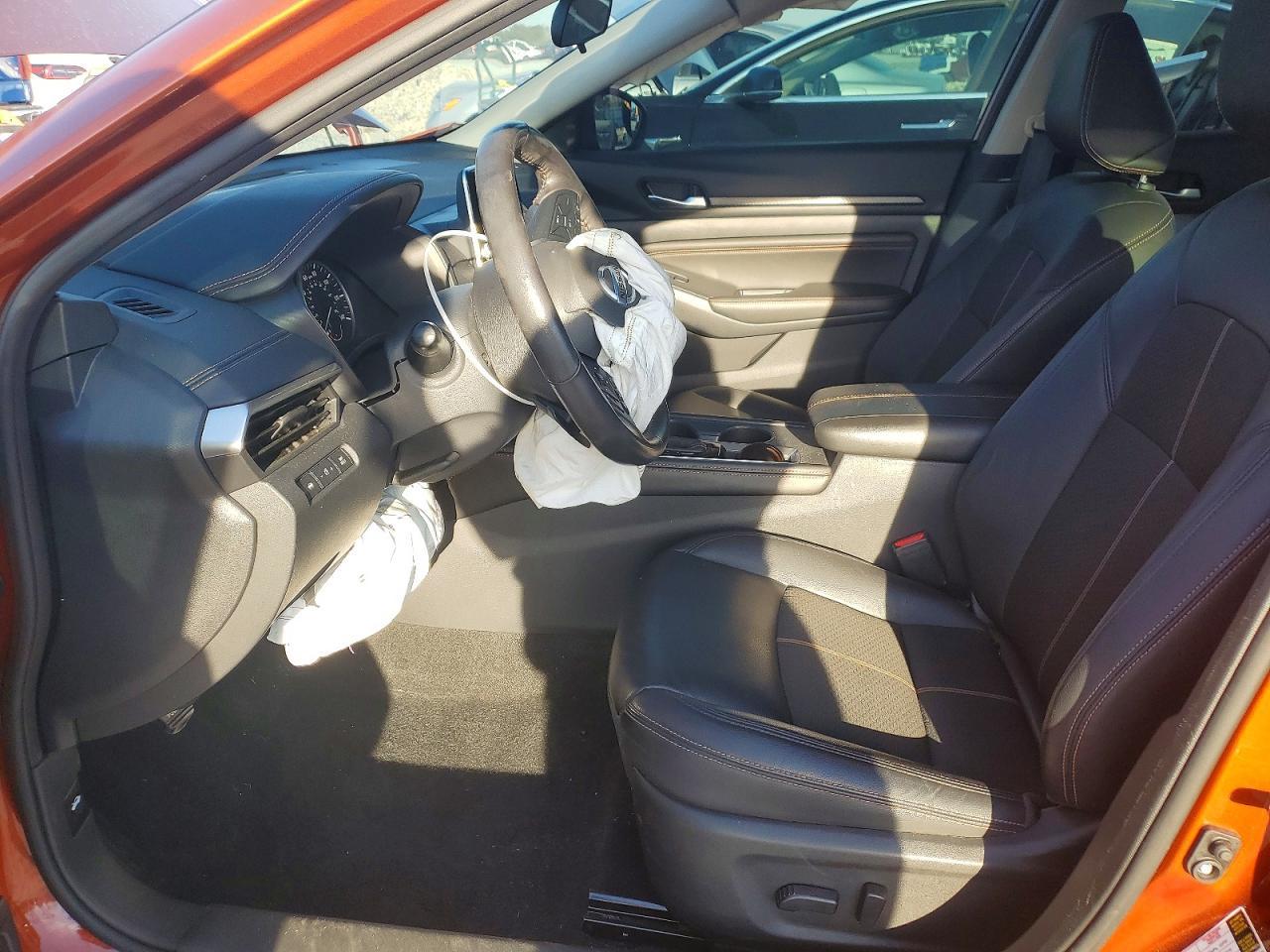 2022 Nissan Altima - zdjęcie 7