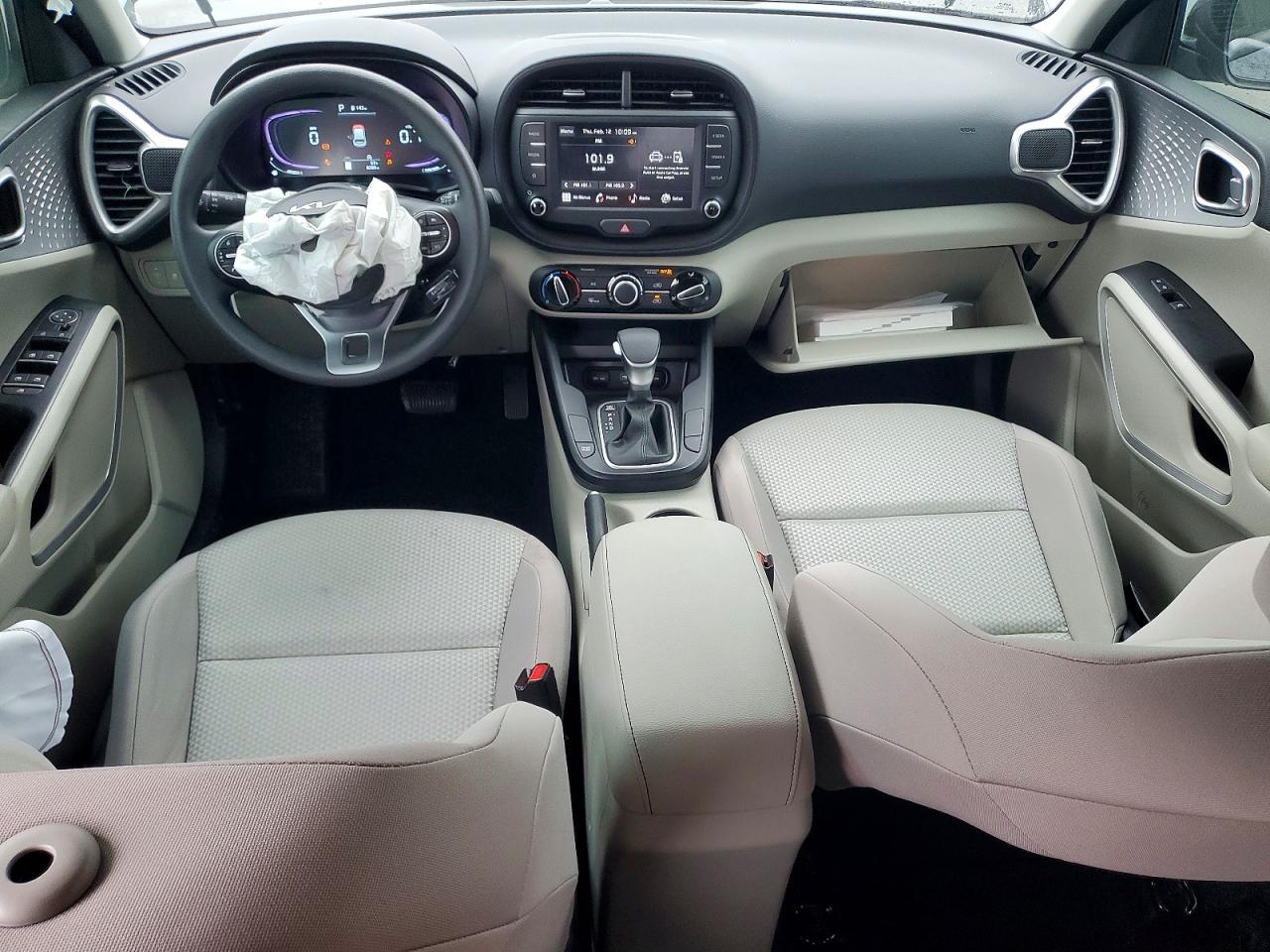 2025 Kia Soul Lx - zdjęcie 8