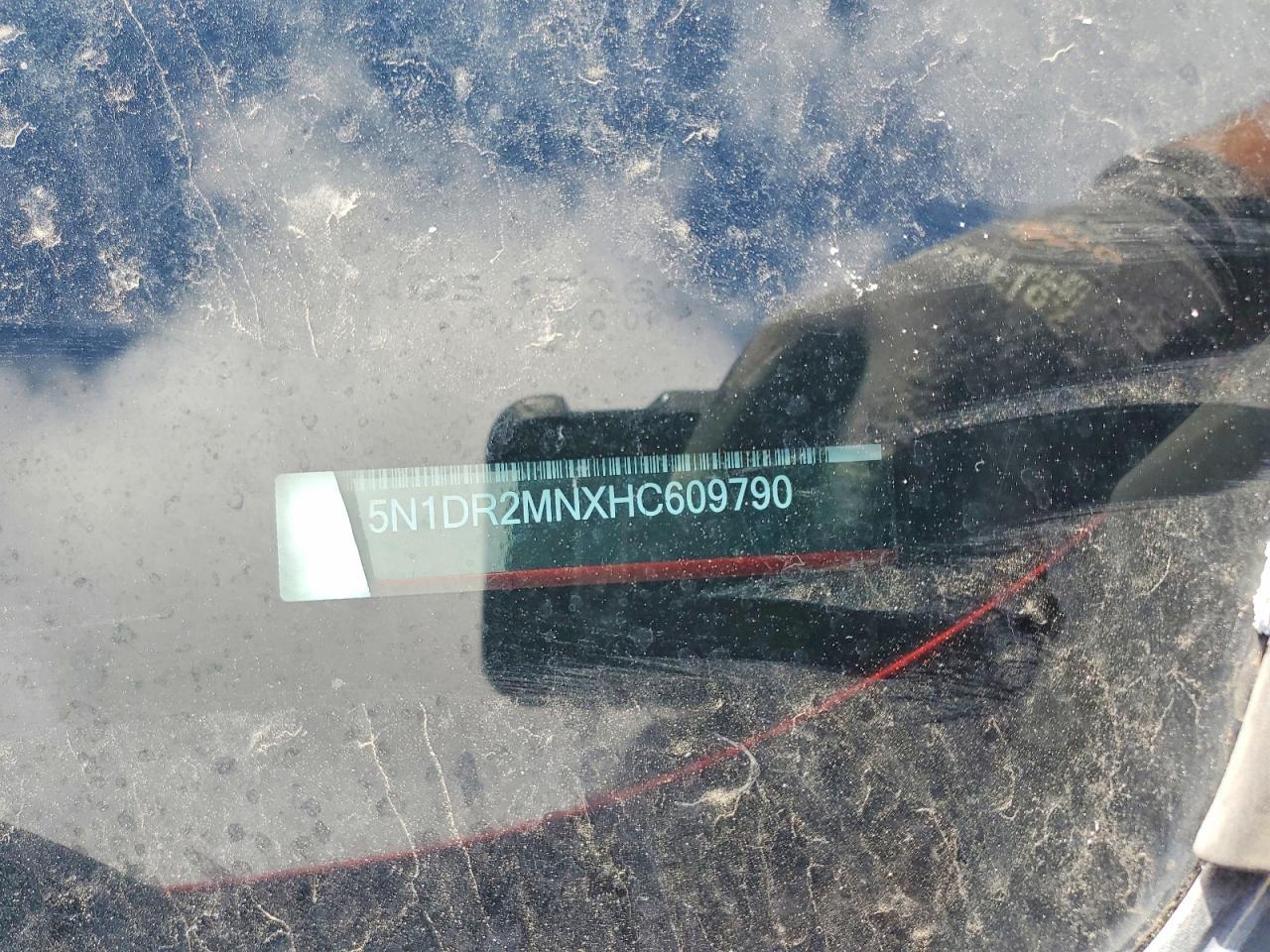 2017 Nissan Pathfinder S - zdjęcie 12