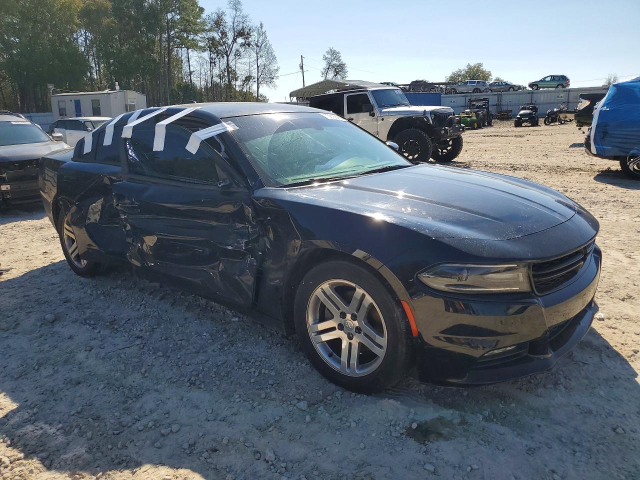2015 Dodge Charger Sxt - zdjęcie 4