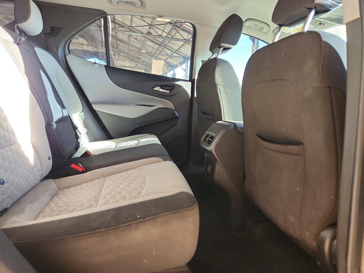 2020 Chevrolet Equinox Ls - zdjęcie 11