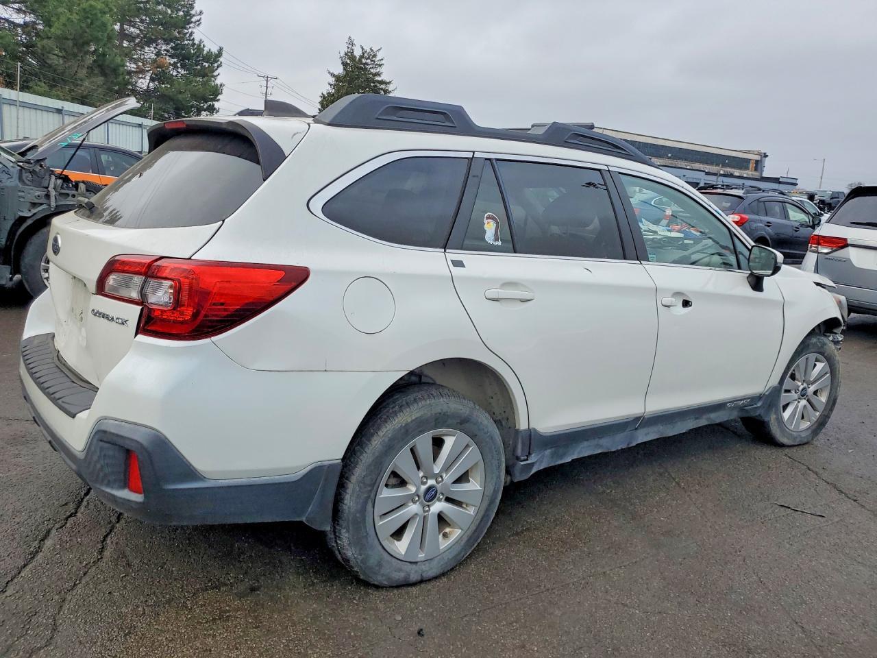 2018 Subaru Outback 2.5I Premium - zdjęcie 3
