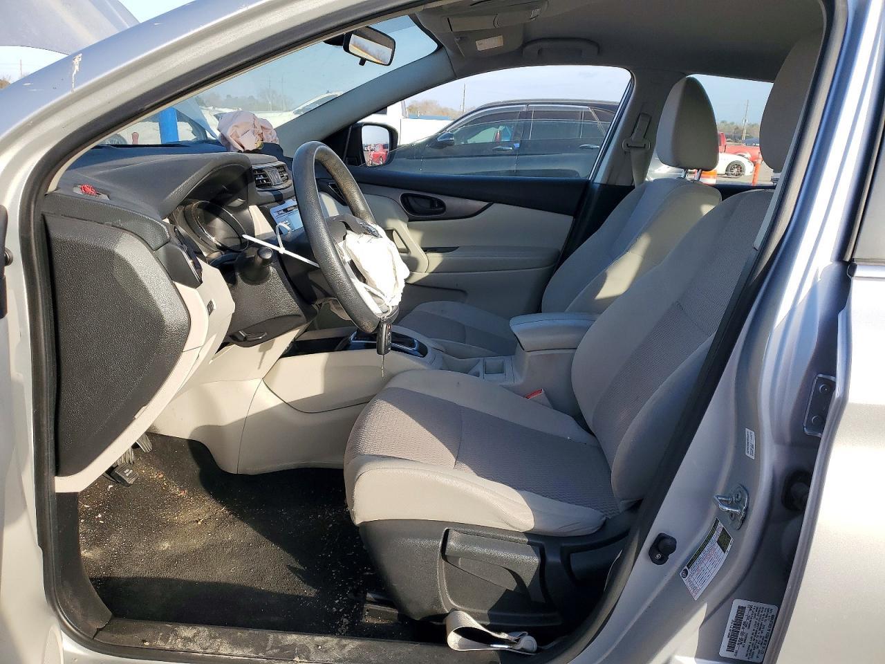 2017 Nissan Rogue Sport S - zdjęcie 7