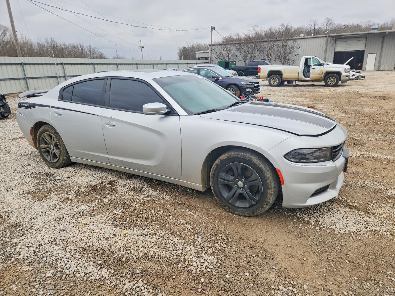 2020 Dodge Charger Sxt - zdjęcie 4