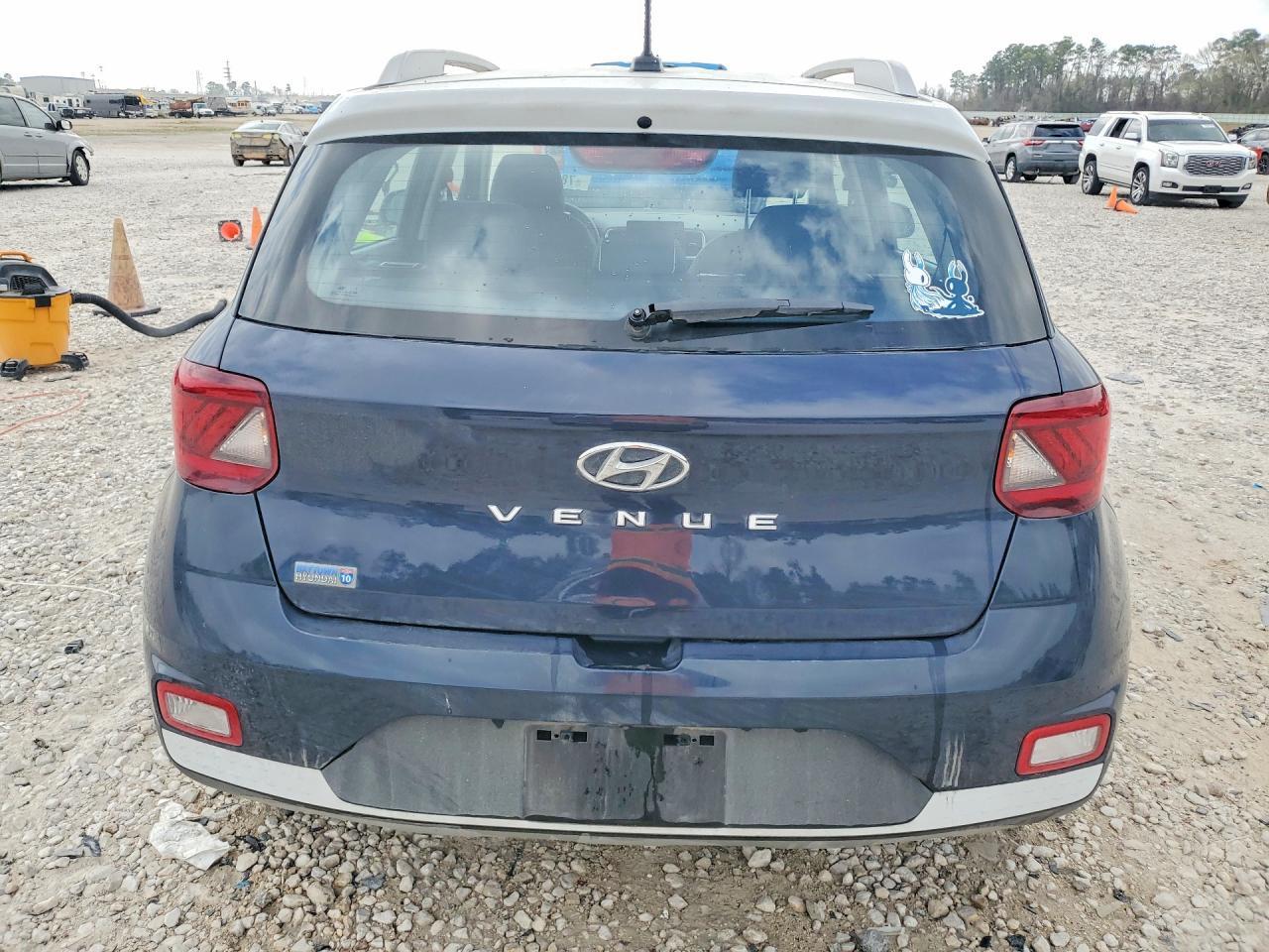 2023 Hyundai Venue Limited - zdjęcie 6