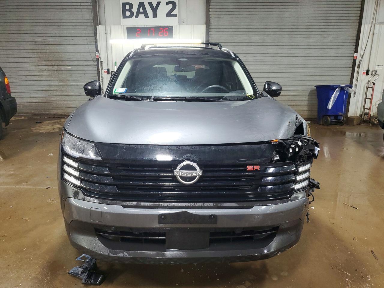 2025 Nissan Kicks Sr - zdjęcie 5