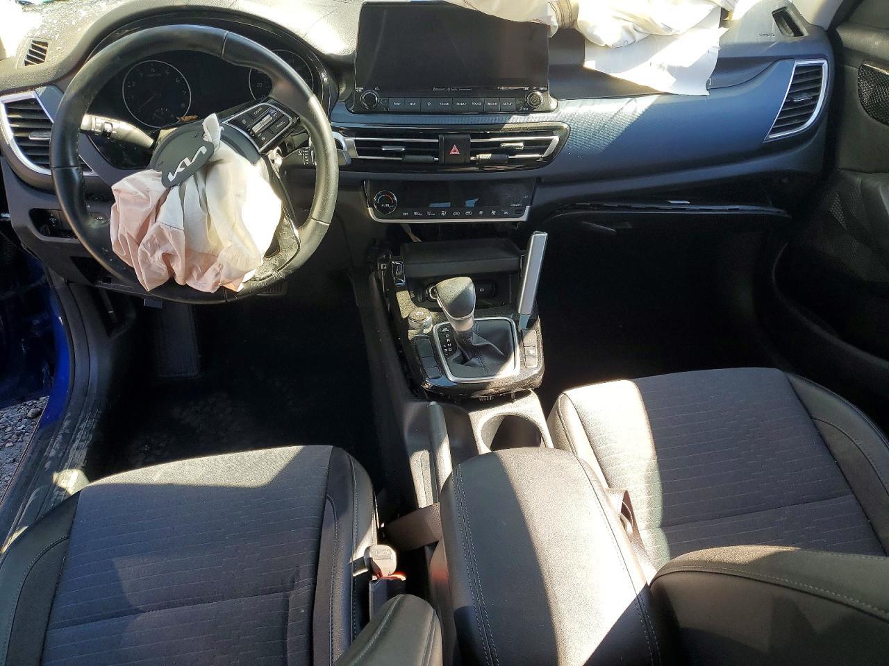 2023 Kia Seltos S - zdjęcie 8