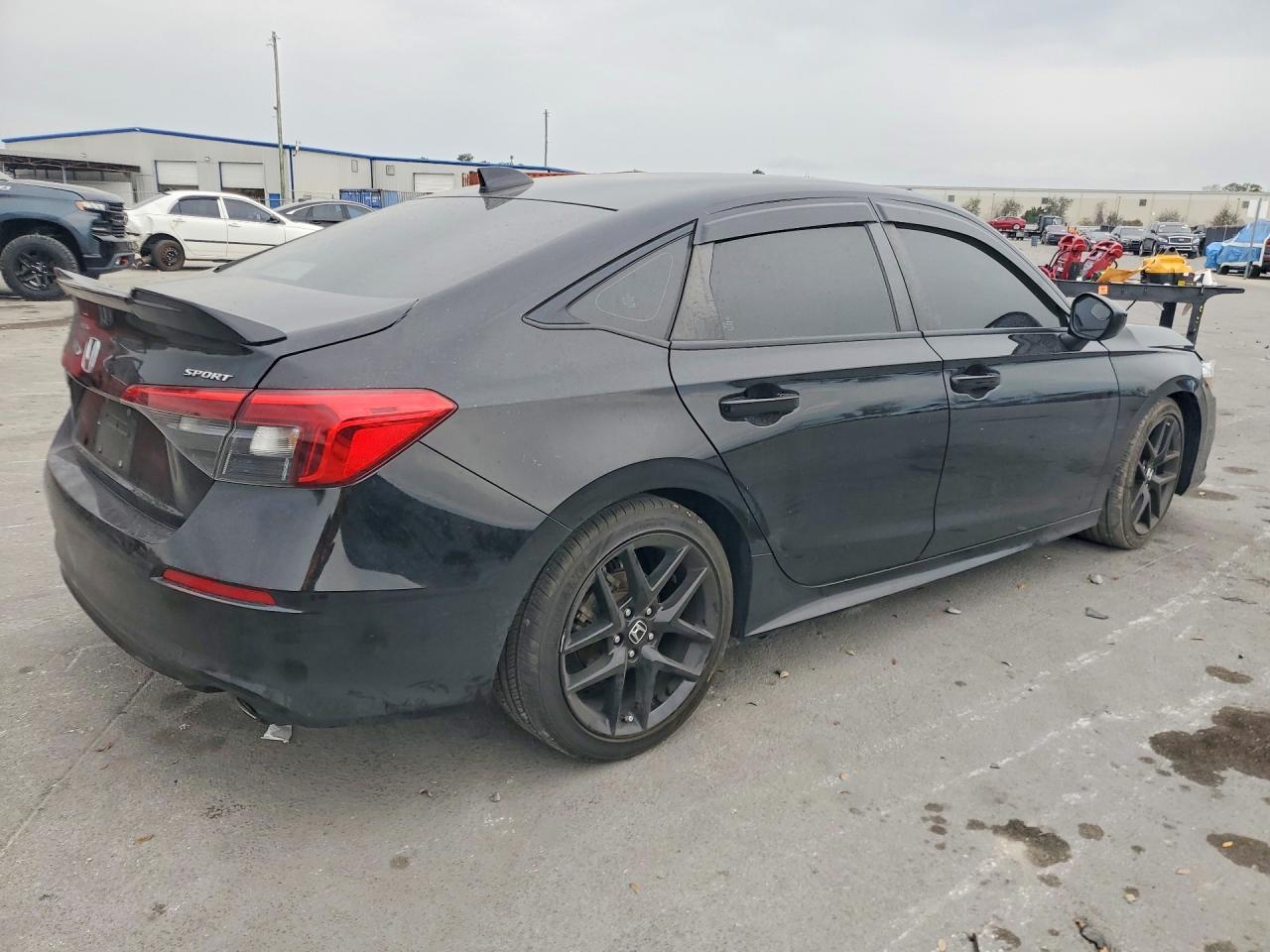 2022 Honda Civic Sport - zdjęcie 3