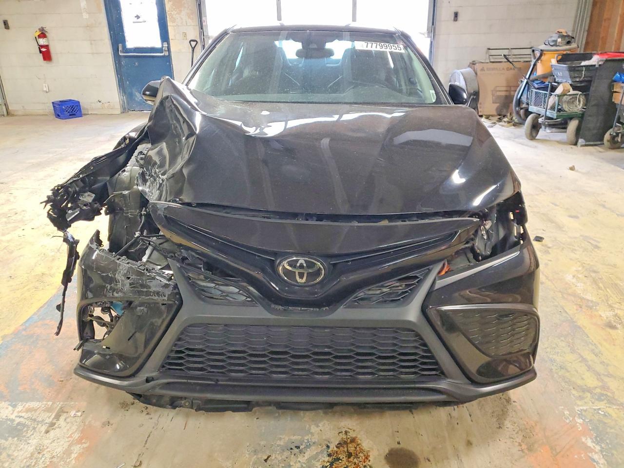 2023 Toyota Camry Se - zdjęcie 5