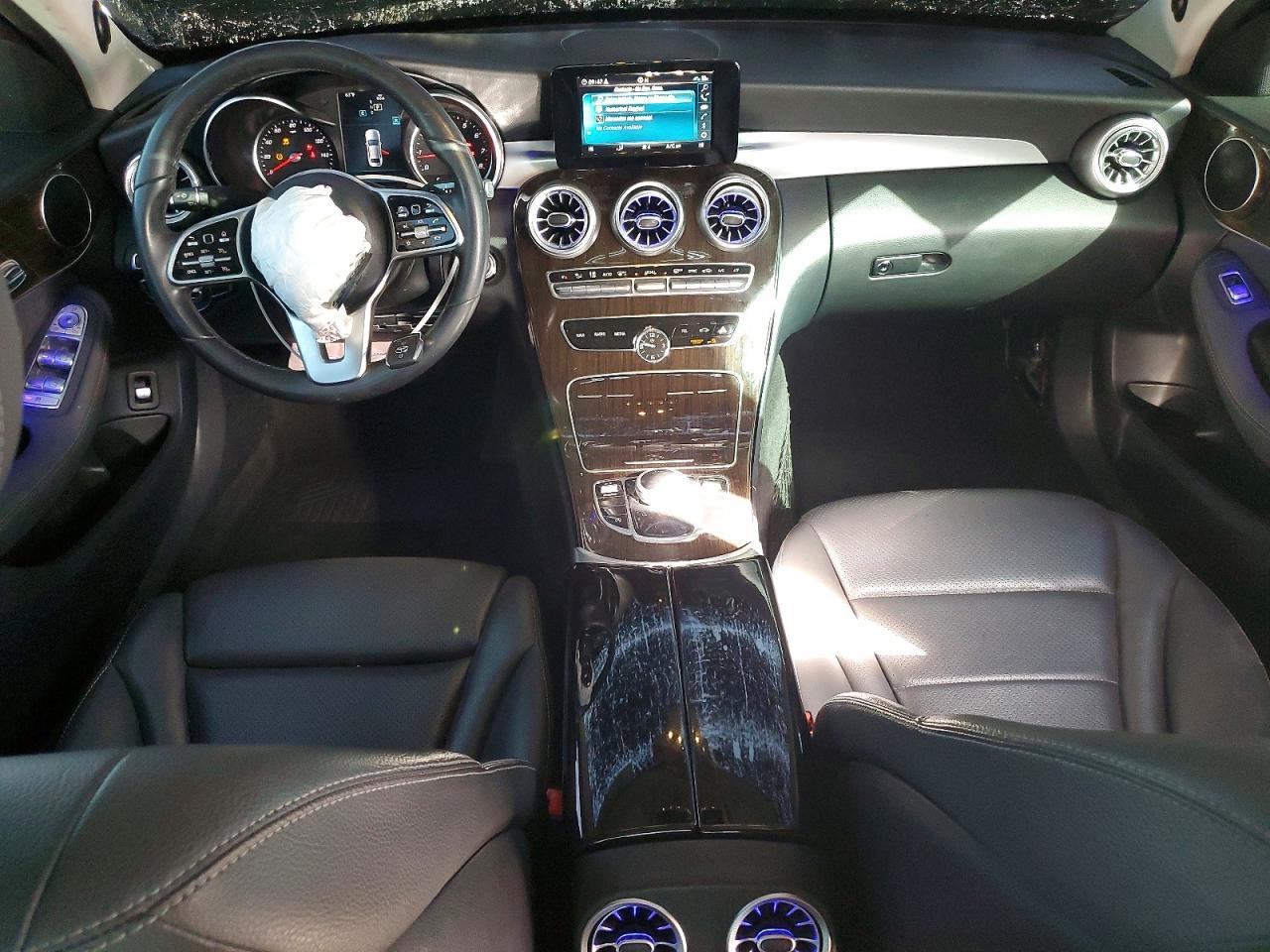 2019 Mercedes-Benz C 300 - zdjęcie 8